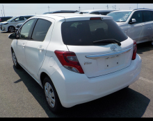 Toyota Vitz 2015