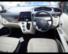 Toyota Sienta 2018