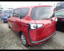 Toyota Sienta 2018