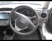 Toyota Corolla Axio 2015