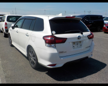 Toyota Corolla Fielder 2015