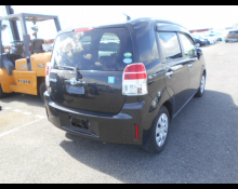 Toyota Spade 2015