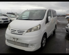 Mitsubishi Delica 2015
