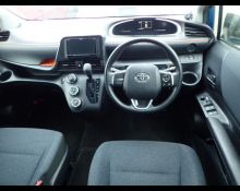 Toyota Sienta 2018