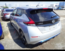 Nissan LEAF 2018