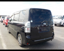 Toyota Voxy 2012