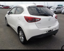 Mazda Demio 2015