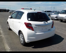 Toyota Vitz 2015