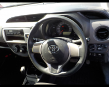 Toyota Vitz 2015