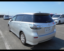 Toyota Wish 2015