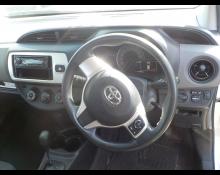 Toyota Vitz 2015