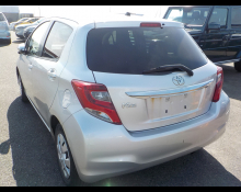 Toyota Vitz 2015