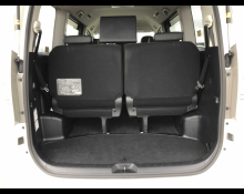 Toyota Voxy 2013