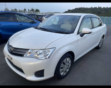 Toyota Corolla Axio 2014