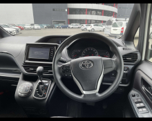 Toyota Noah 2014