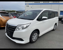 Toyota Noah 2014