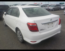 Toyota Corolla Axio 2015