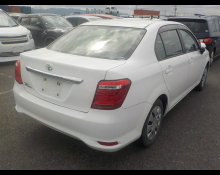 Toyota Corolla Axio 2015