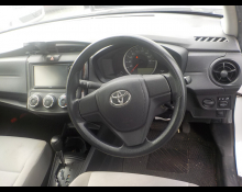 Toyota Corolla Axio 2015
