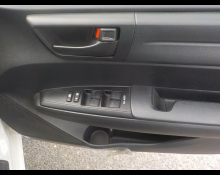 Toyota Corolla Axio 2015