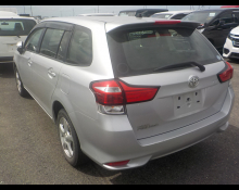 Toyota Corolla Fielder 2015