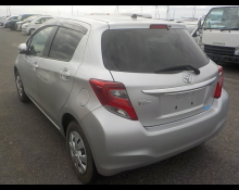 Toyota Vitz 2015