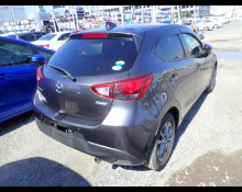 Mazda Demio 2017