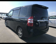 Toyota Noah 2013