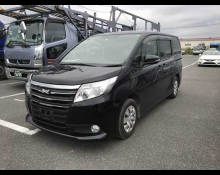 Toyota Noah 2015