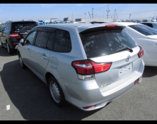 Toyota Corolla Fielder 2015