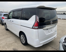 Nissan Serena 2018