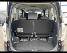 Toyota Voxy 2013