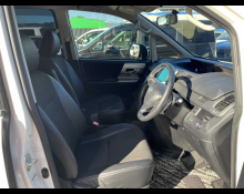 Toyota Voxy 2013