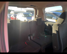 Toyota Voxy 2013