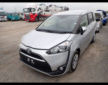 Toyota Sienta 2018