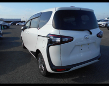 Toyota Sienta 2016