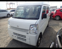 Nissan NV100 2020