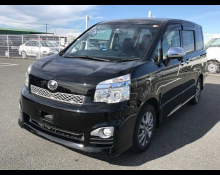 Toyota Voxy 2013