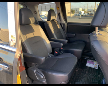 Toyota Voxy 2013