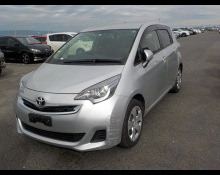 Toyota Ractis 2016