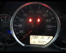 Toyota Corolla Axio 2014