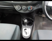 Toyota Vitz 2013