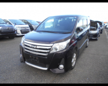 Toyota Noah 2016