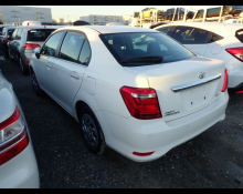 Toyota Corolla Axio 2018