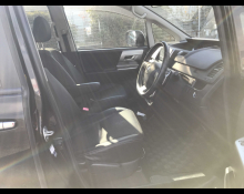 Toyota Voxy 2013