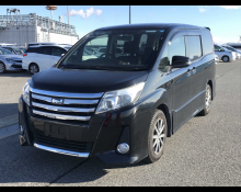 Toyota Noah 2014