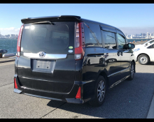 Toyota Noah 2014