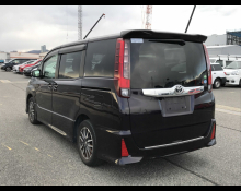 Toyota Noah 2014