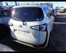 Toyota Sienta 2018