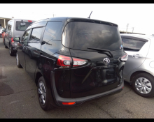 Toyota Sienta 2019